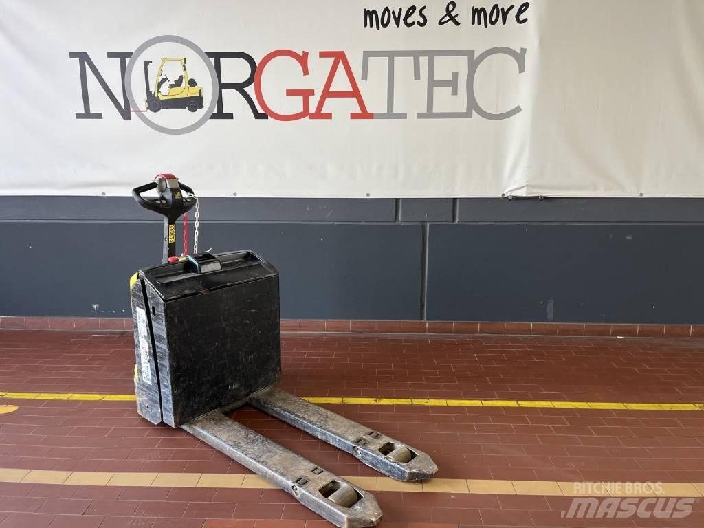 Hyster P1.8 Transpaleta manuala