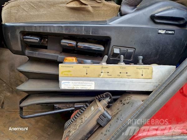 DAF CF 85 8X2 360 Camion cu carlig de ridicare