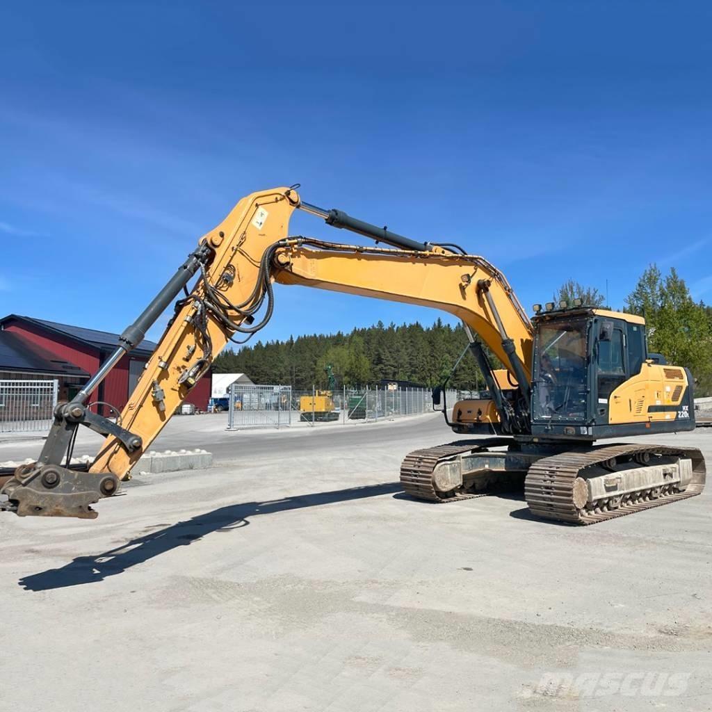 Hyundai HX220L Excavatoare pe șenile
