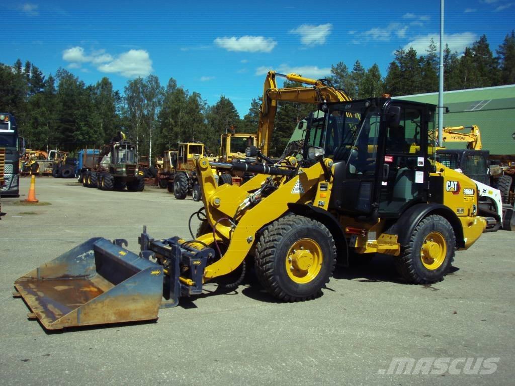 CAT 906 M Incarcator pe pneuri