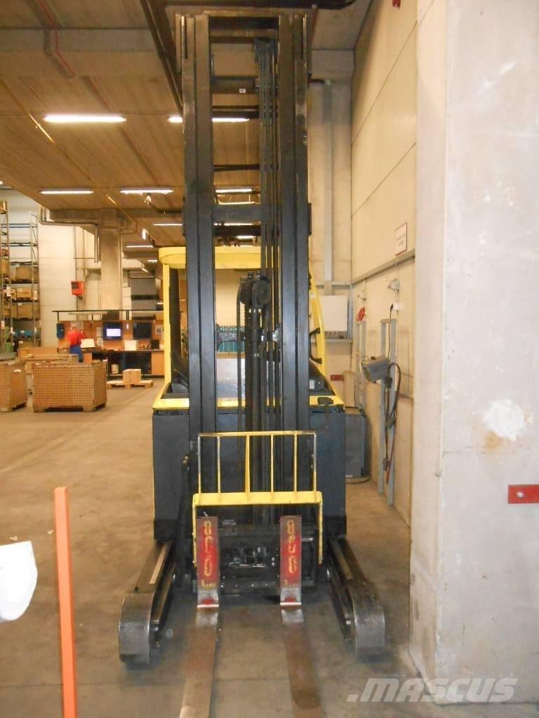 Hyster R 1.6 Stivuitor cu catarg retractabil