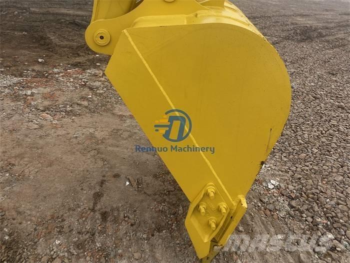 Komatsu PC 130 Excavatoare pe șenile
