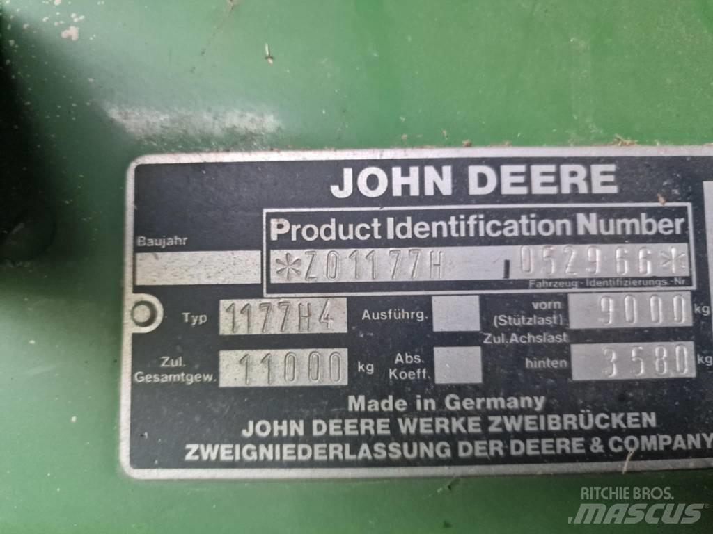 John Deere 1177 Combine de secerat
