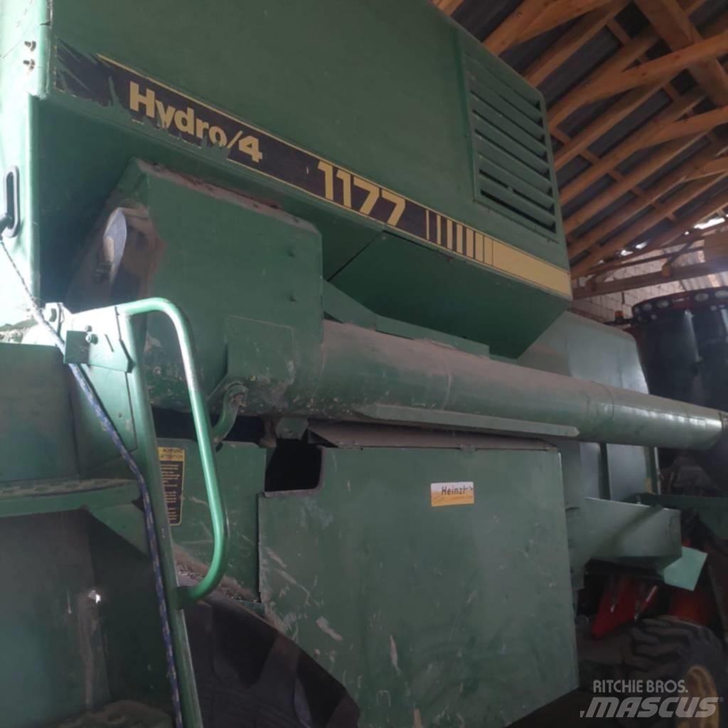 John Deere 1177 Combine de secerat
