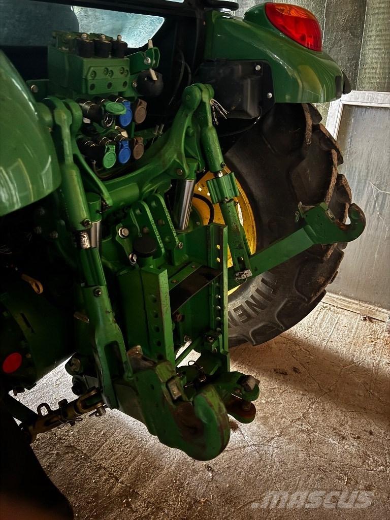 John Deere 5100 M Tractoare