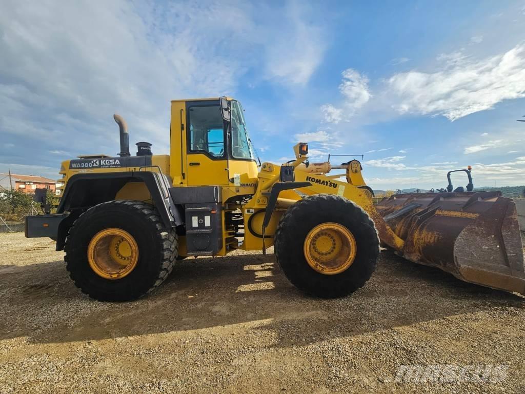 Komatsu WA 380-3H Incarcator pe pneuri