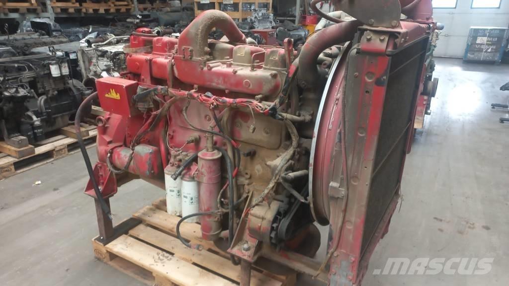 Volvo TD121G Motoare