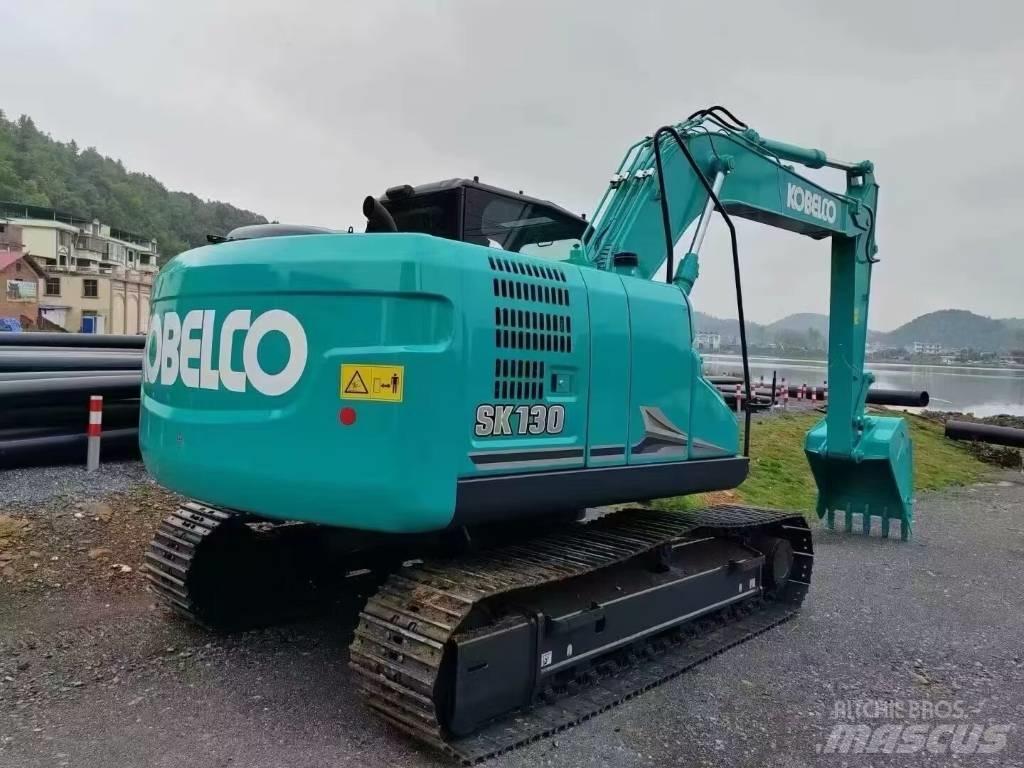 Kobelco SK130-11 Excavatoare 7t - 12t