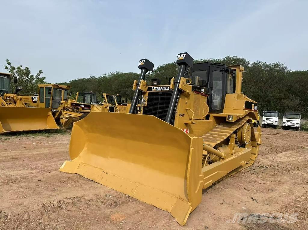 CAT D8R Buldozere pe senile