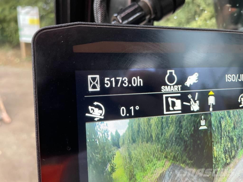 CAT 320 Excavatoare pe șenile
