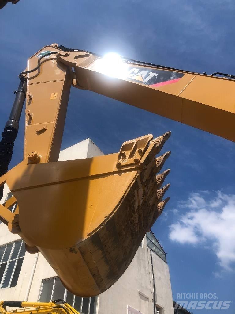 CAT 320 B L Excavatoare pe șenile
