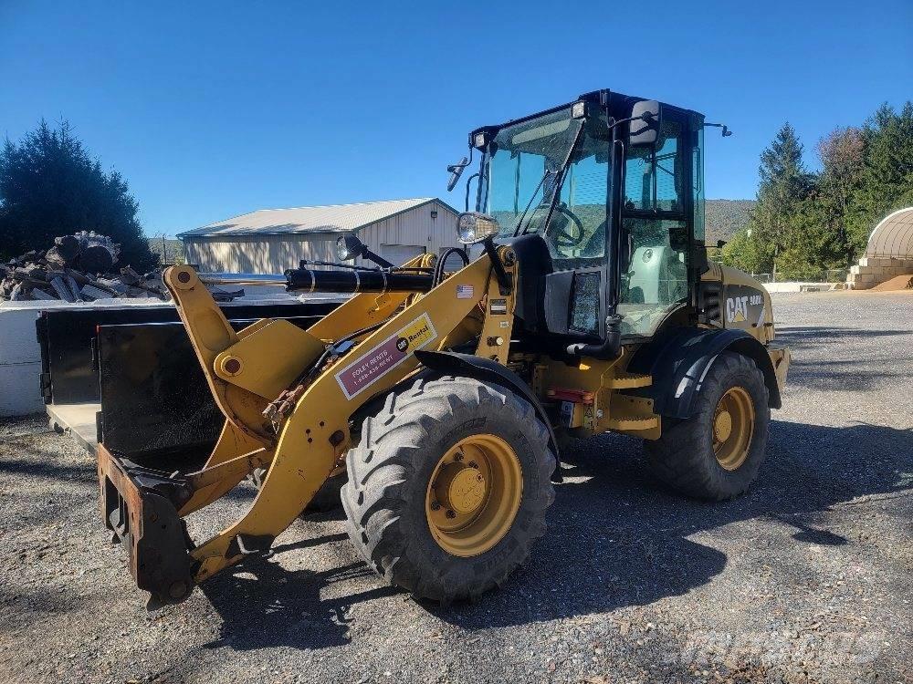 CAT 908 H 2 Incarcator pe pneuri
