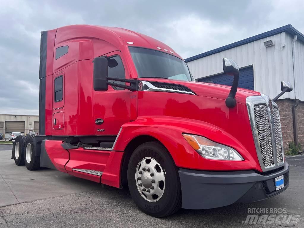 Kenworth T 680 Autotractoare