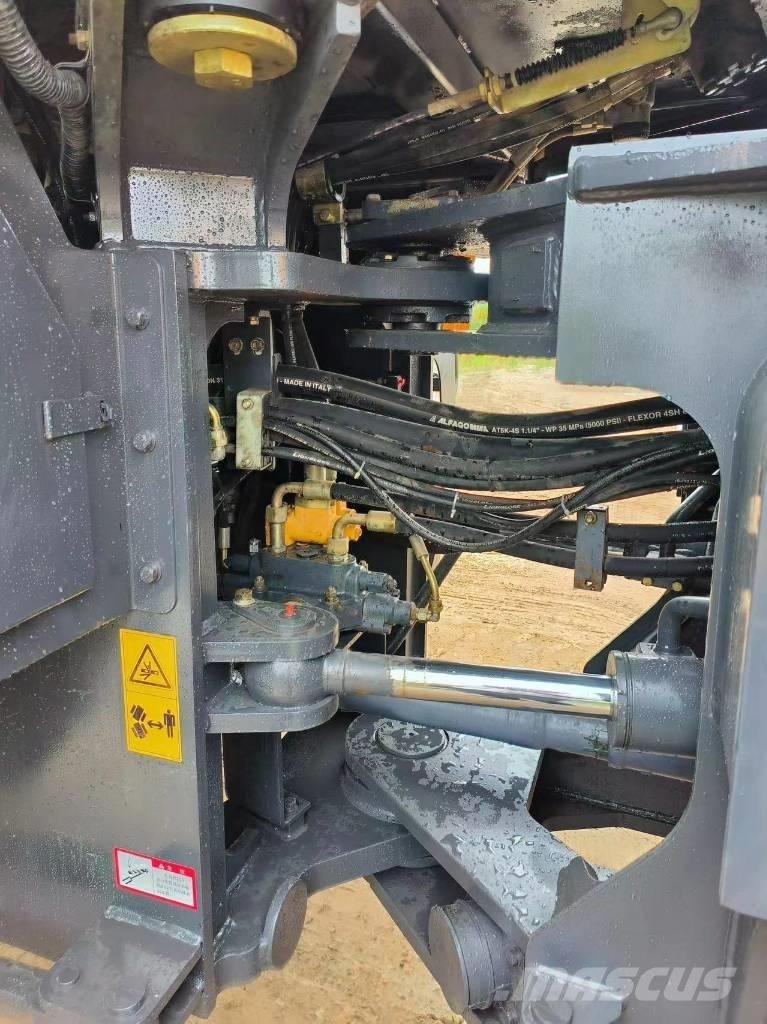 LiuGong CLG 856 H Incarcator pe pneuri