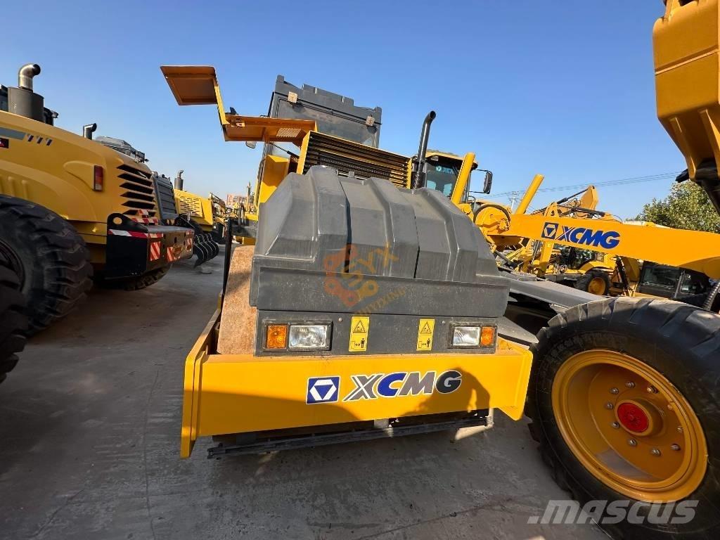 XCMG XD 103 Compactoare sol