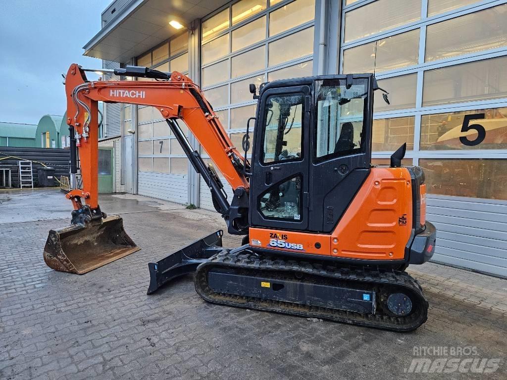 Hitachi ZX65USB-6 Mini excavatoare < 7t