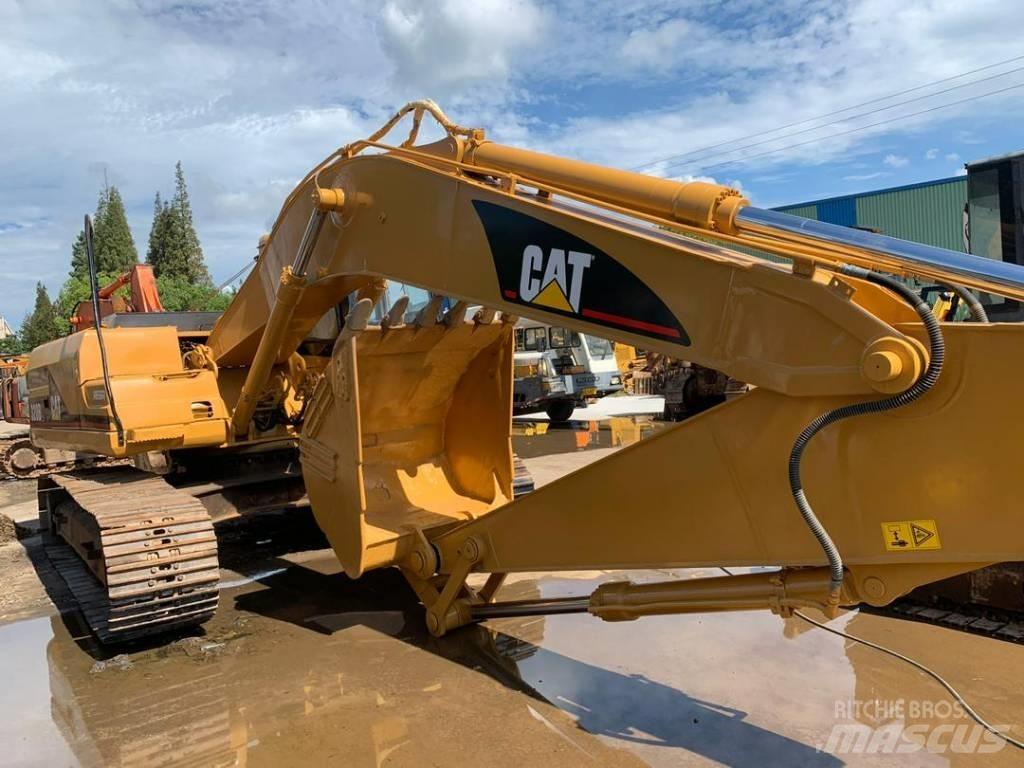 CAT 320BL Excavatoare pe șenile
