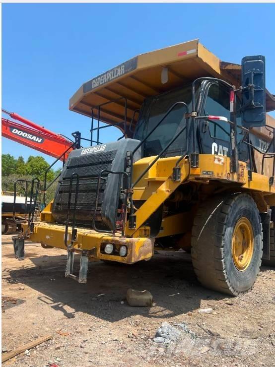CAT 773 E Camioane cu basculante rigide