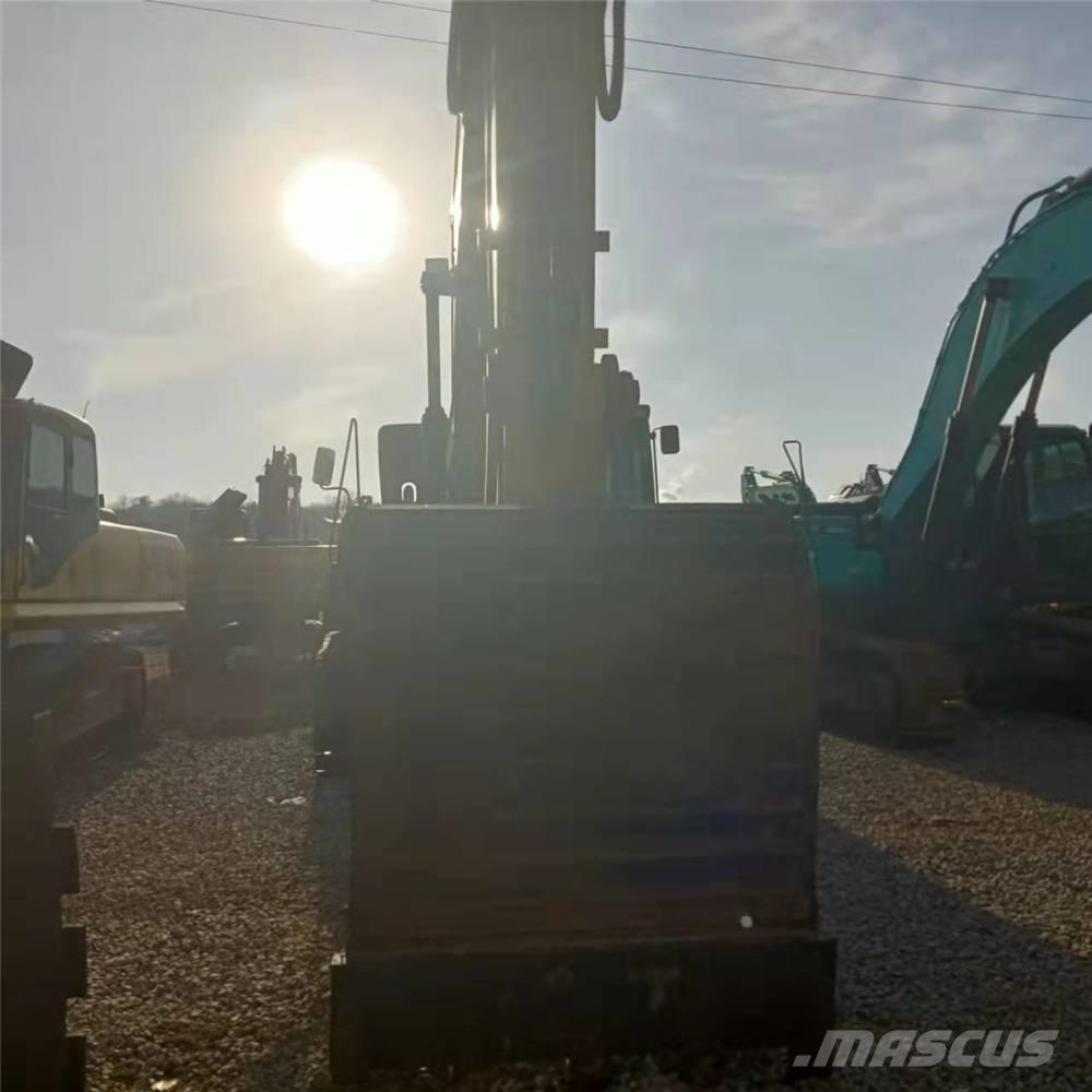 CAT 336D Excavatoare pe șenile
