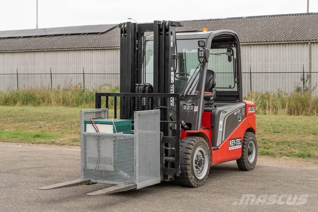 Manitou ME 450 Stivuitor electric