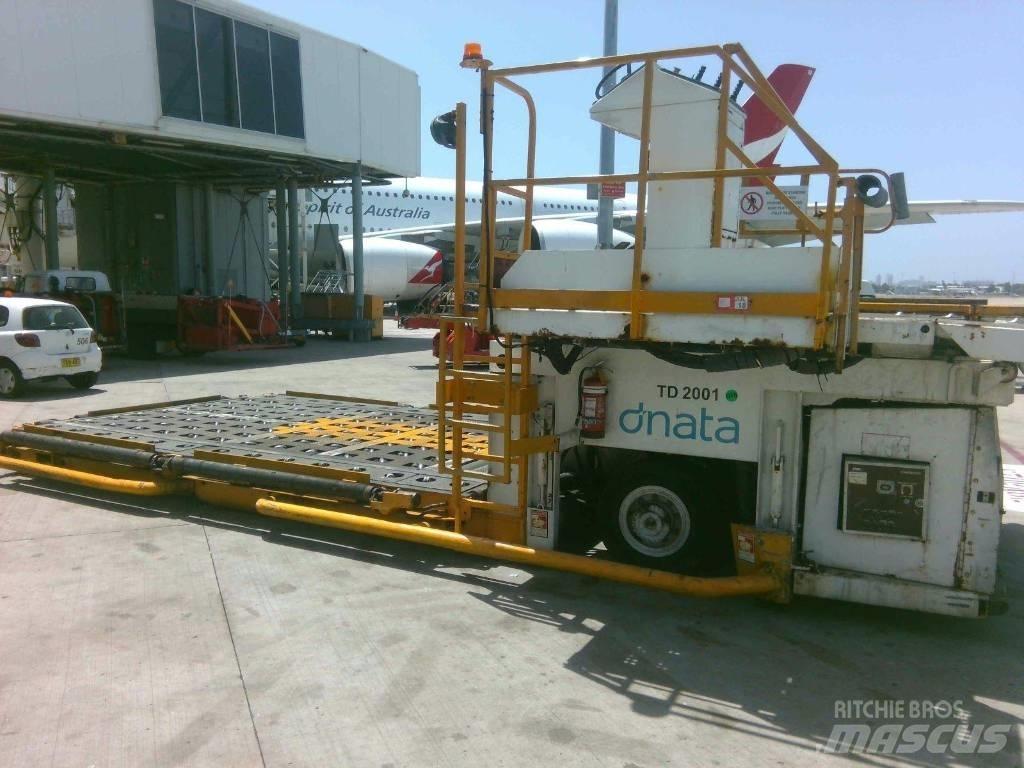 FMC COMMANDER 15I Alte ascensoare si platforme