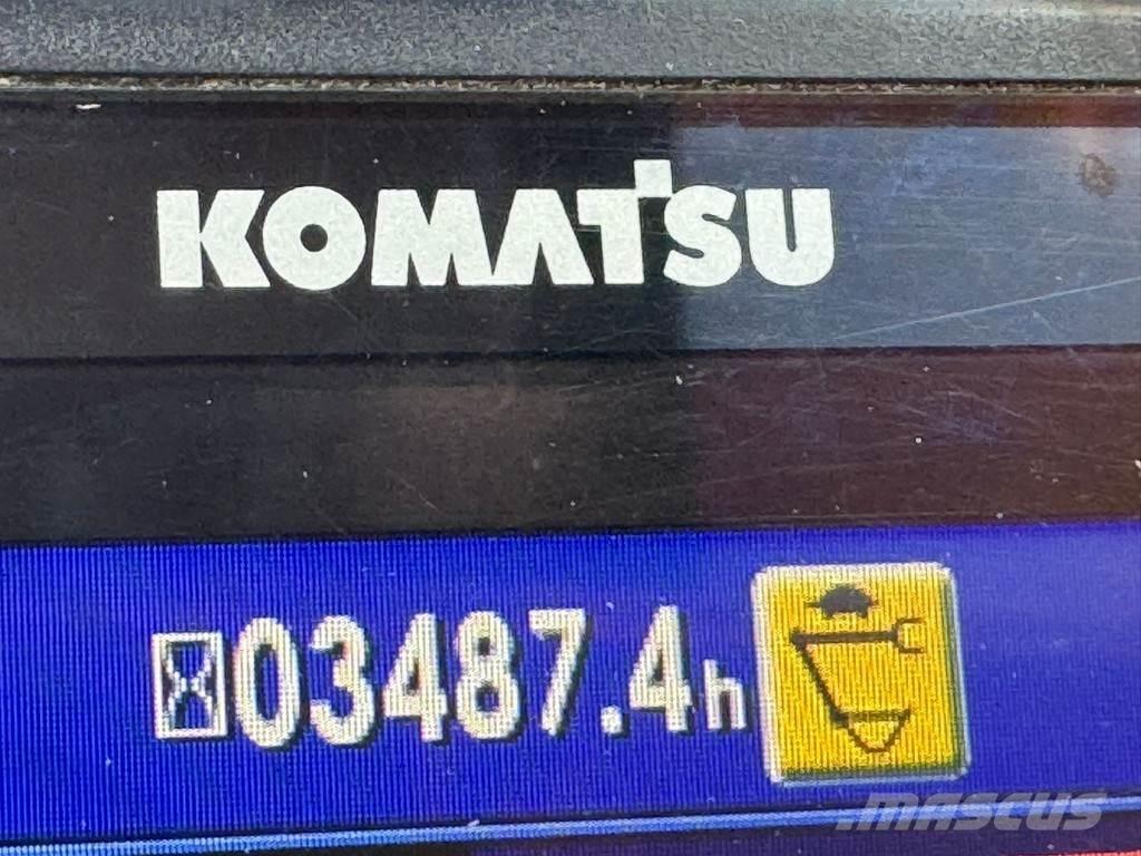 Komatsu PW180-11 Excavatoare cu roti