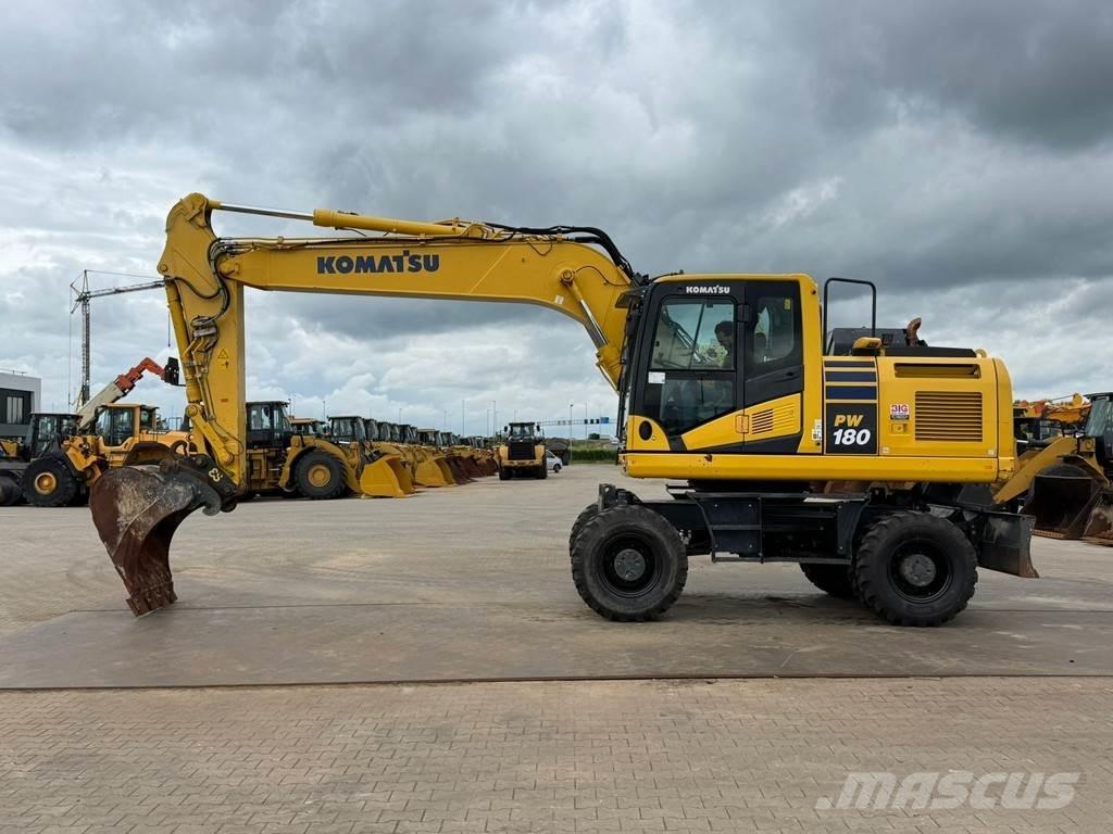 Komatsu PW180-11 Excavatoare cu roti