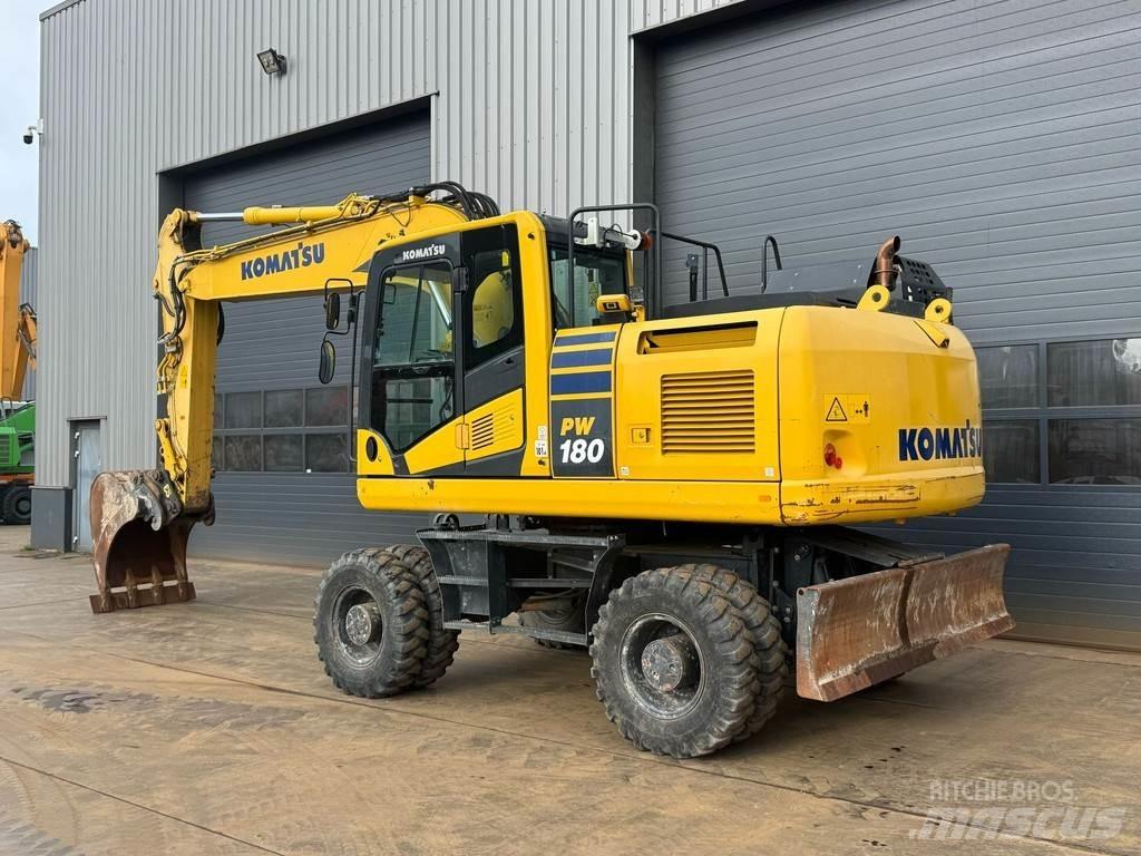 Komatsu PW180-11 Excavatoare cu roti