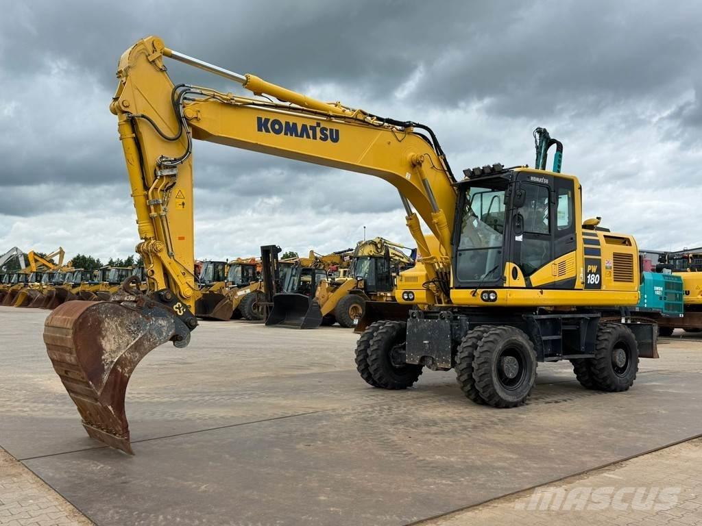 Komatsu PW180-11 Excavatoare cu roti