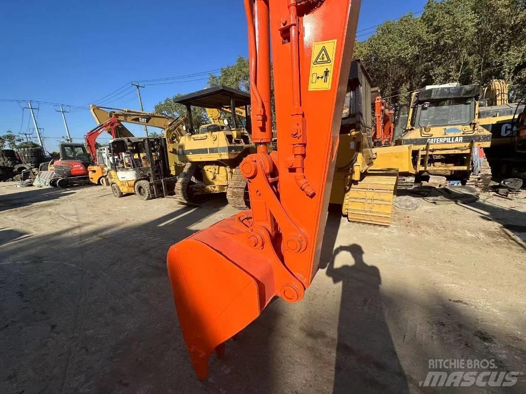 Hitachi ZX 75 Excavatoare pe șenile
