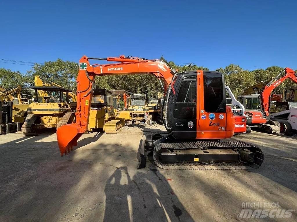 Hitachi ZX 75 Excavatoare pe șenile
