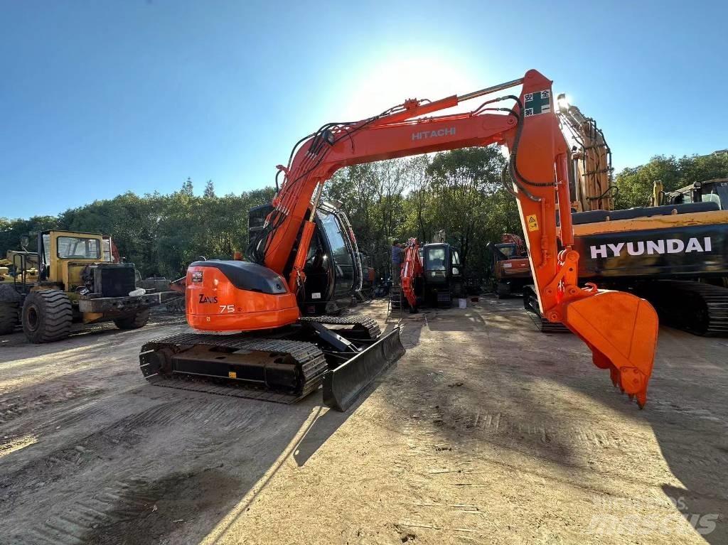 Hitachi ZX 75 Excavatoare pe șenile
