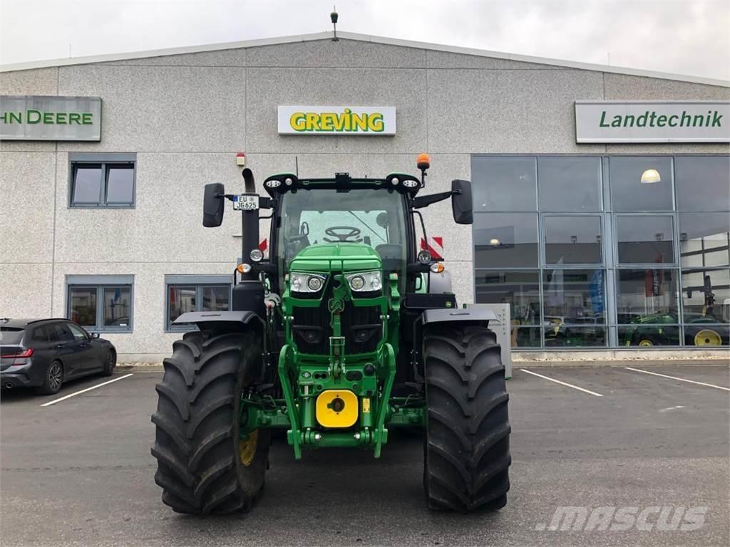 John Deere 6R215 Tractoare