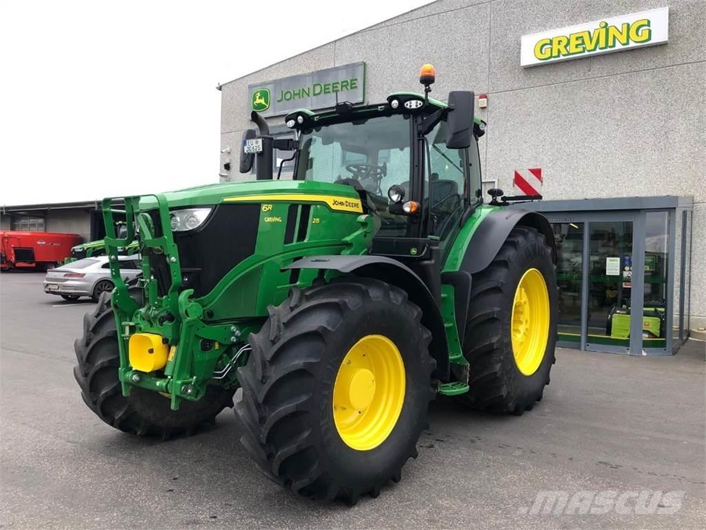 John Deere 6R215 Tractoare