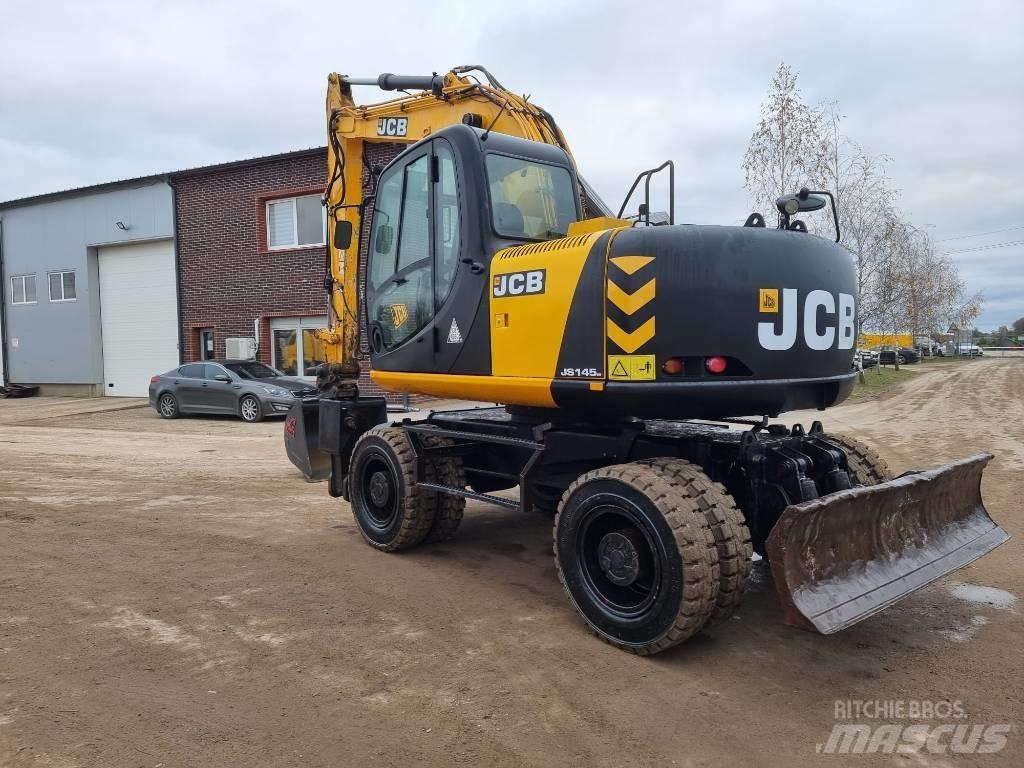 JCB JS 145 W Excavatoare cu roti