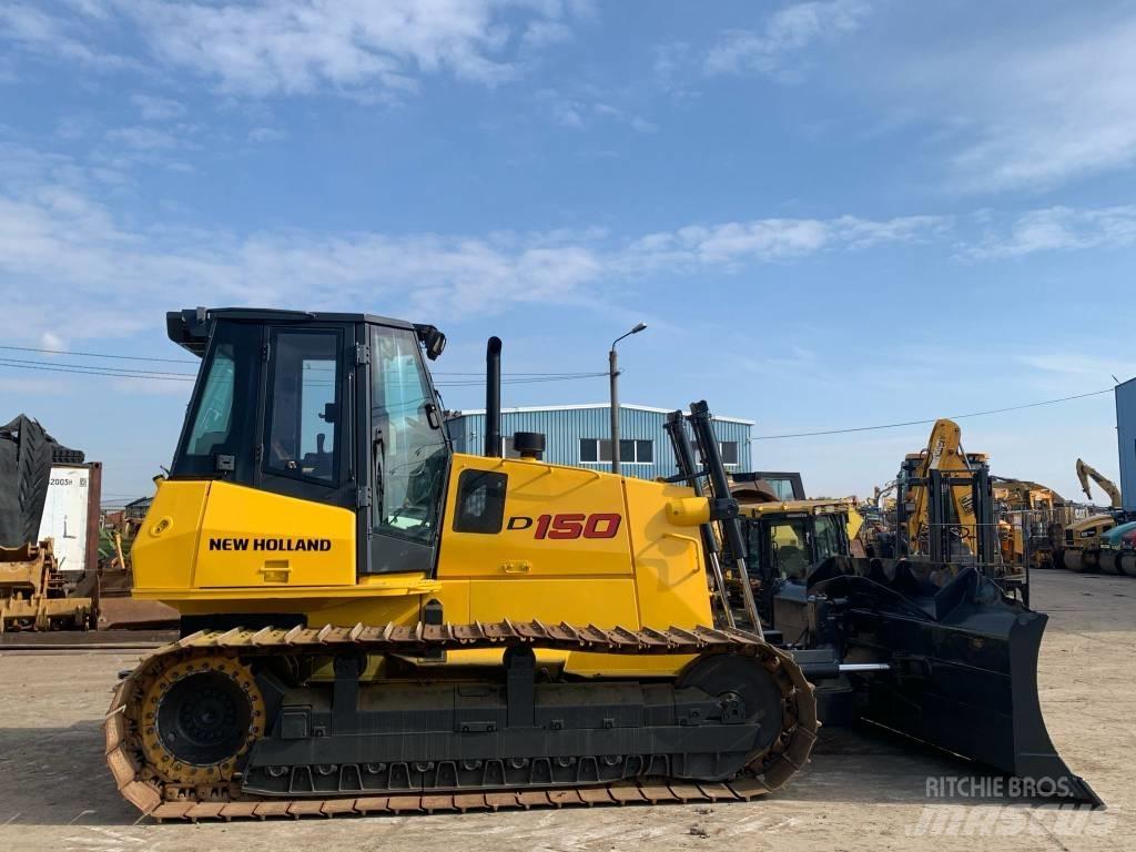 New Holland D 150 Buldozere pe senile