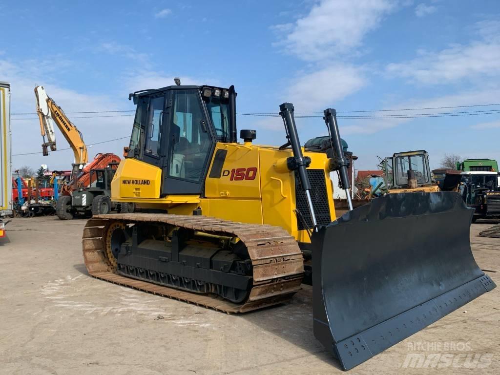 New Holland D 150 Buldozere pe senile