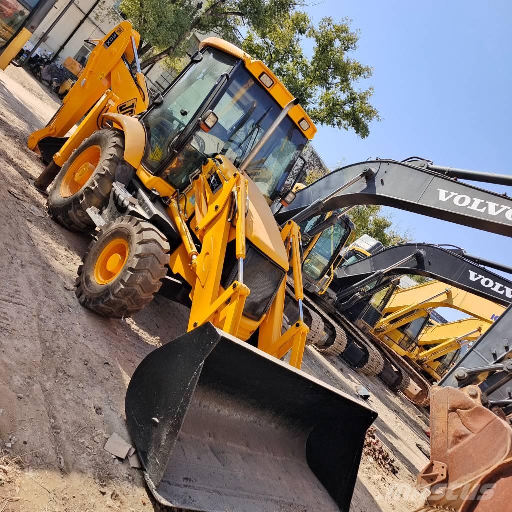 JCB 3 CX Buldoexcavatoare