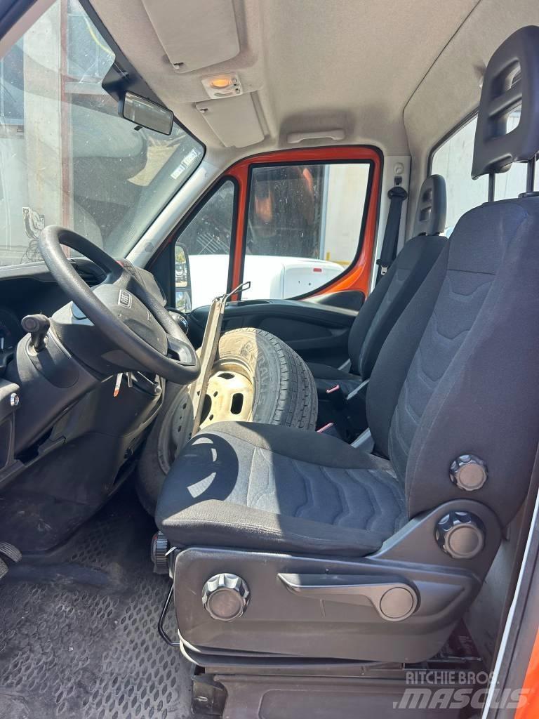 Iveco Daily 35-140 Camioane cu macara