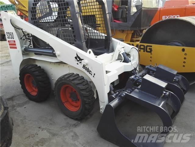 Bobcat S 250 Mini incarcator