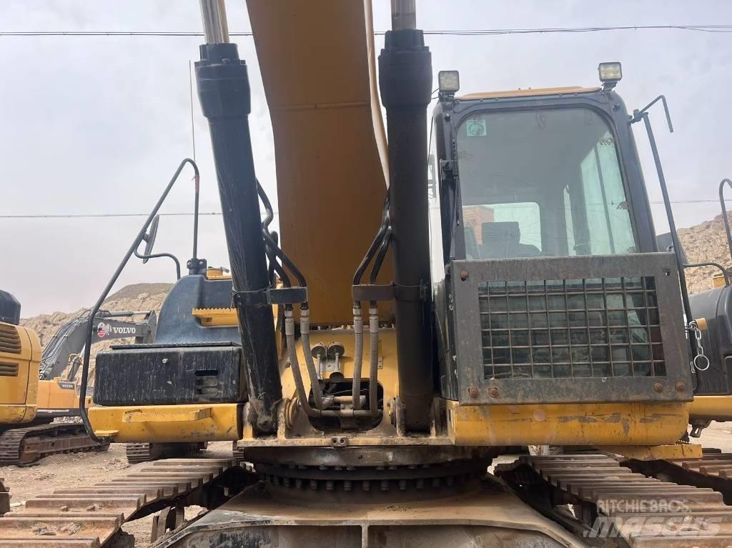 CAT 340 Excavatoare pe șenile
