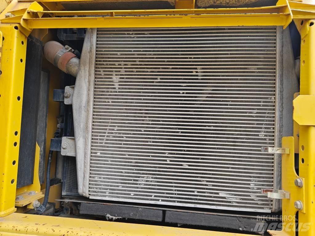 Komatsu PC 450-8 Excavatoare pe șenile
