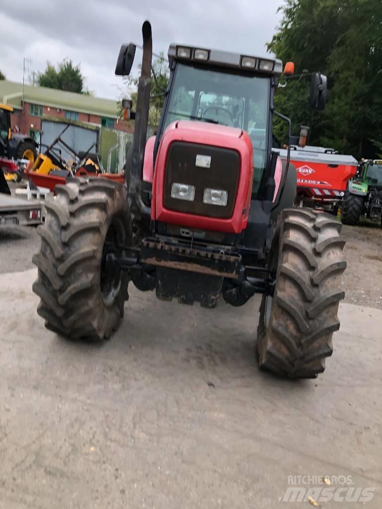 Massey Ferguson 8240 Tractoare