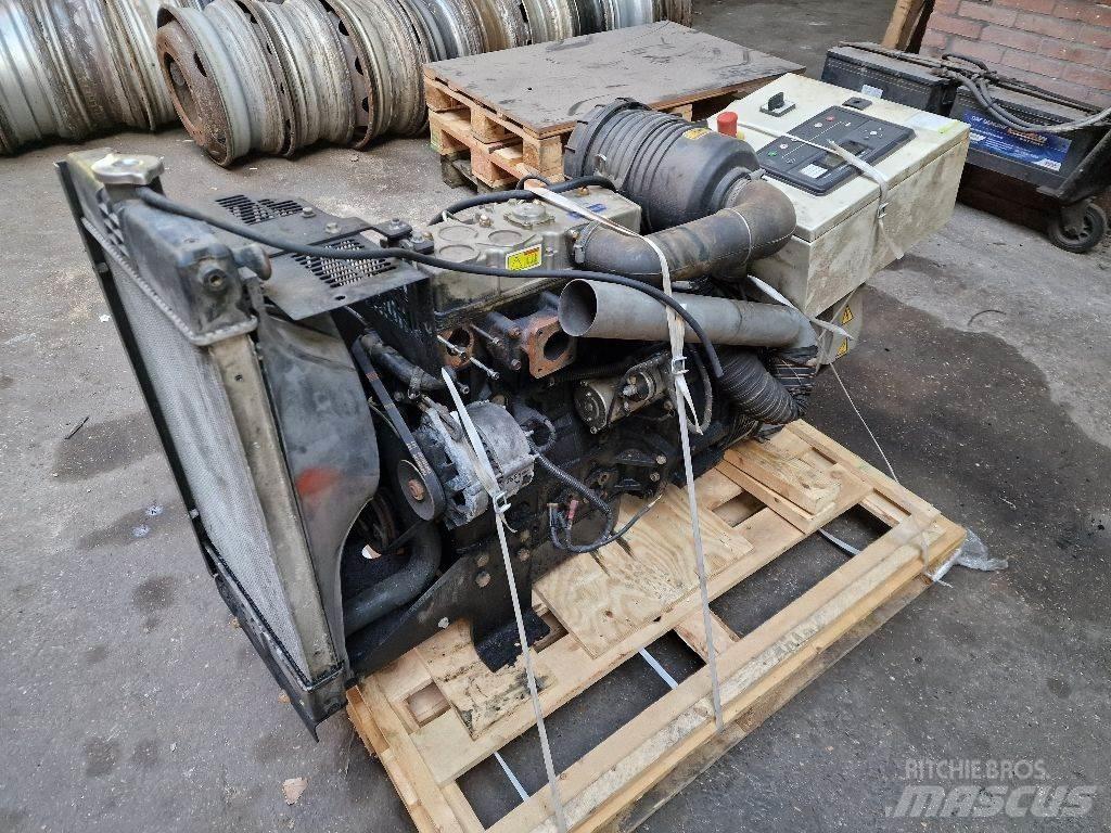Perkins 404D-22 Transport - Altele