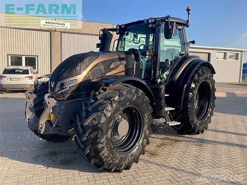 Valtra t215a Tractoare