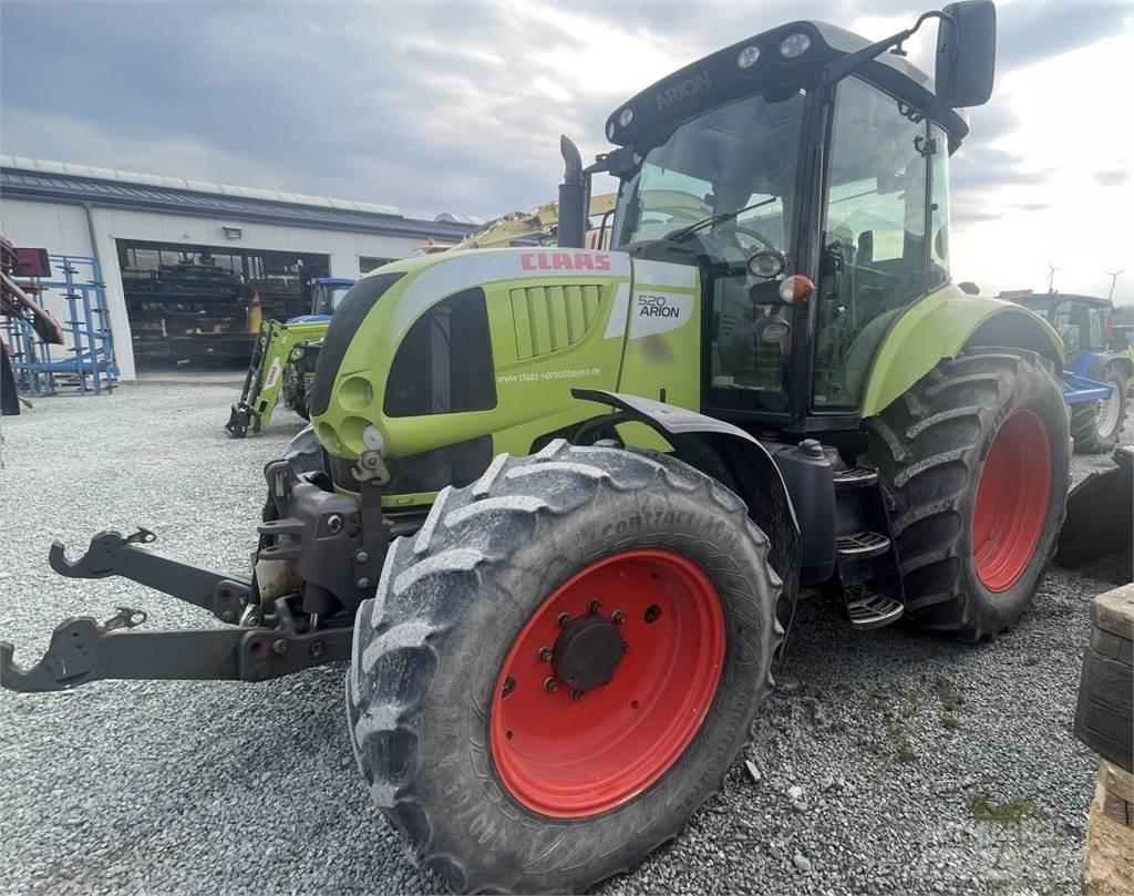 CLAAS Arion 520 Tractoare