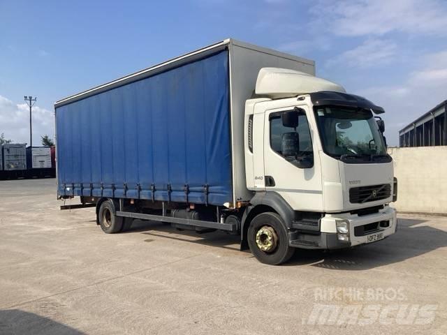 Volvo FL 240 Camion cu prelata