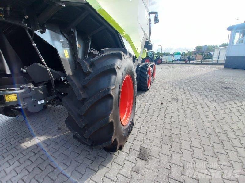 CLAAS Lexion 8800 TT Combine de secerat