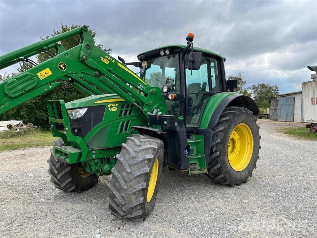 John Deere 6130M Tractoare