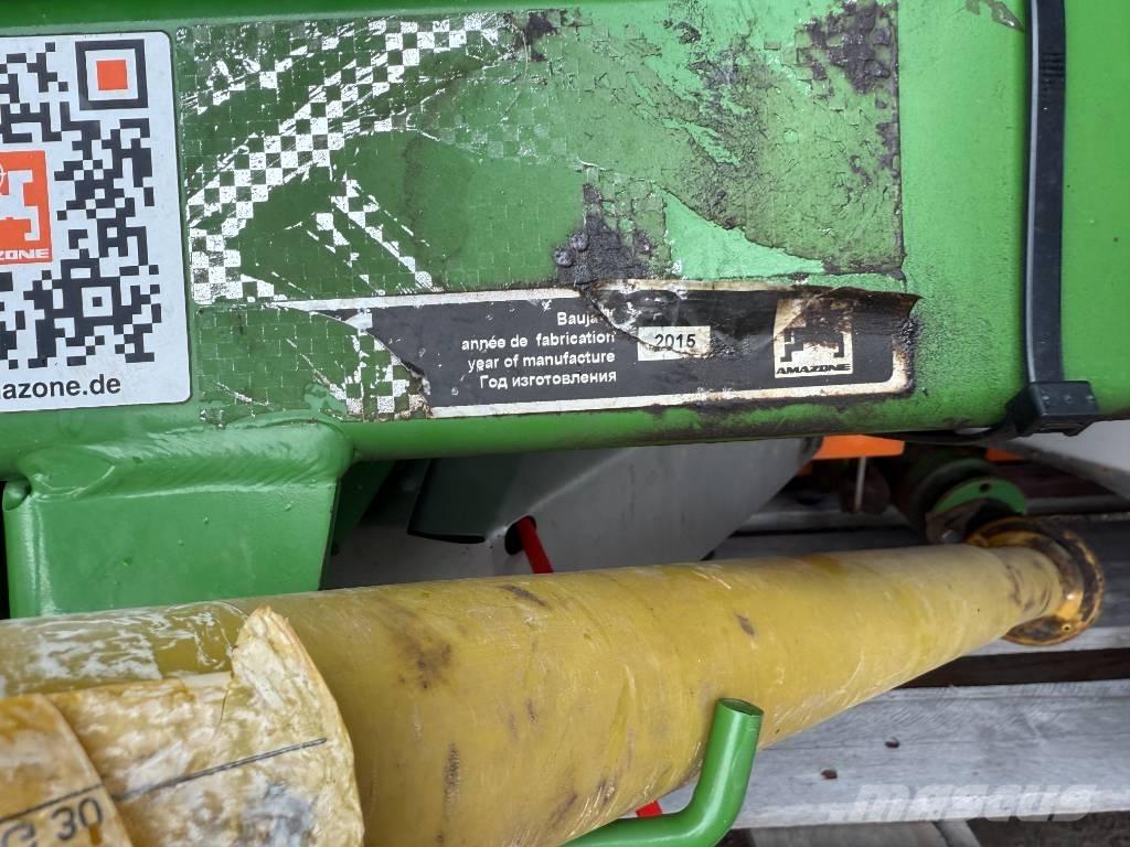Amazone ZA-M 1501 Împrastierea mineralelor